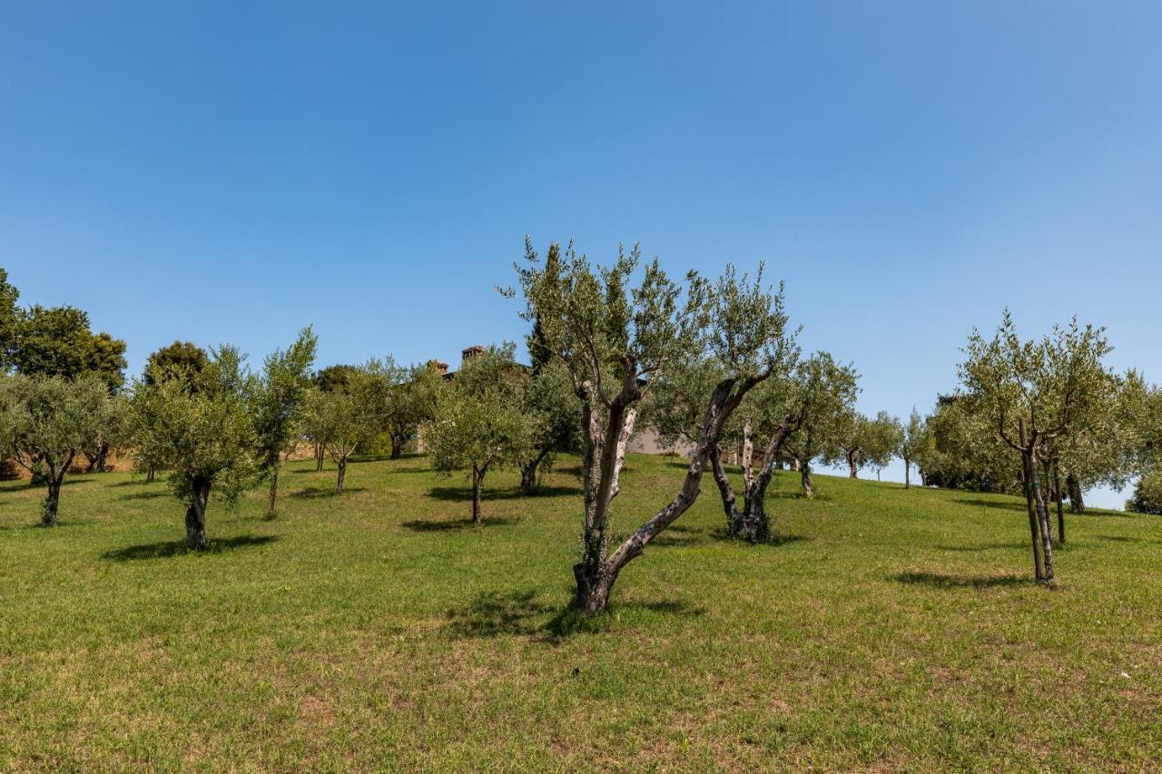 Il Casale Lonato - By Host4U Aparthotel Exterior foto