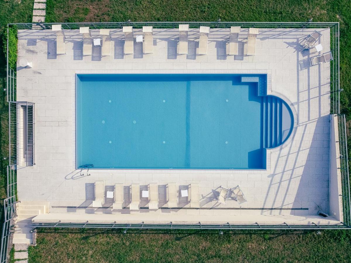 Il Casale Lonato - By Host4U Aparthotel Exterior foto