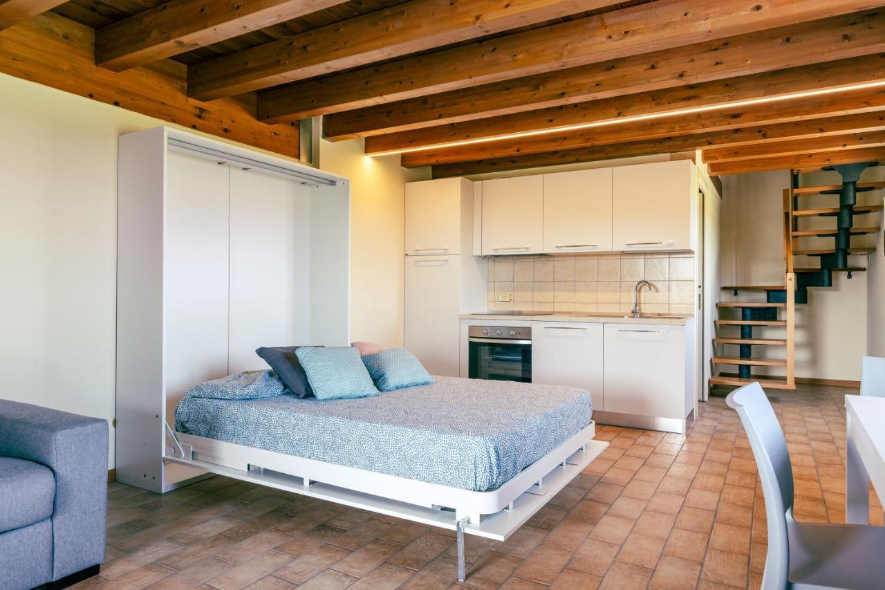 Il Casale Lonato - By Host4U Aparthotel Exterior foto