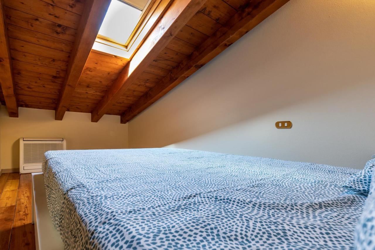Il Casale Lonato - By Host4U Aparthotel Exterior foto